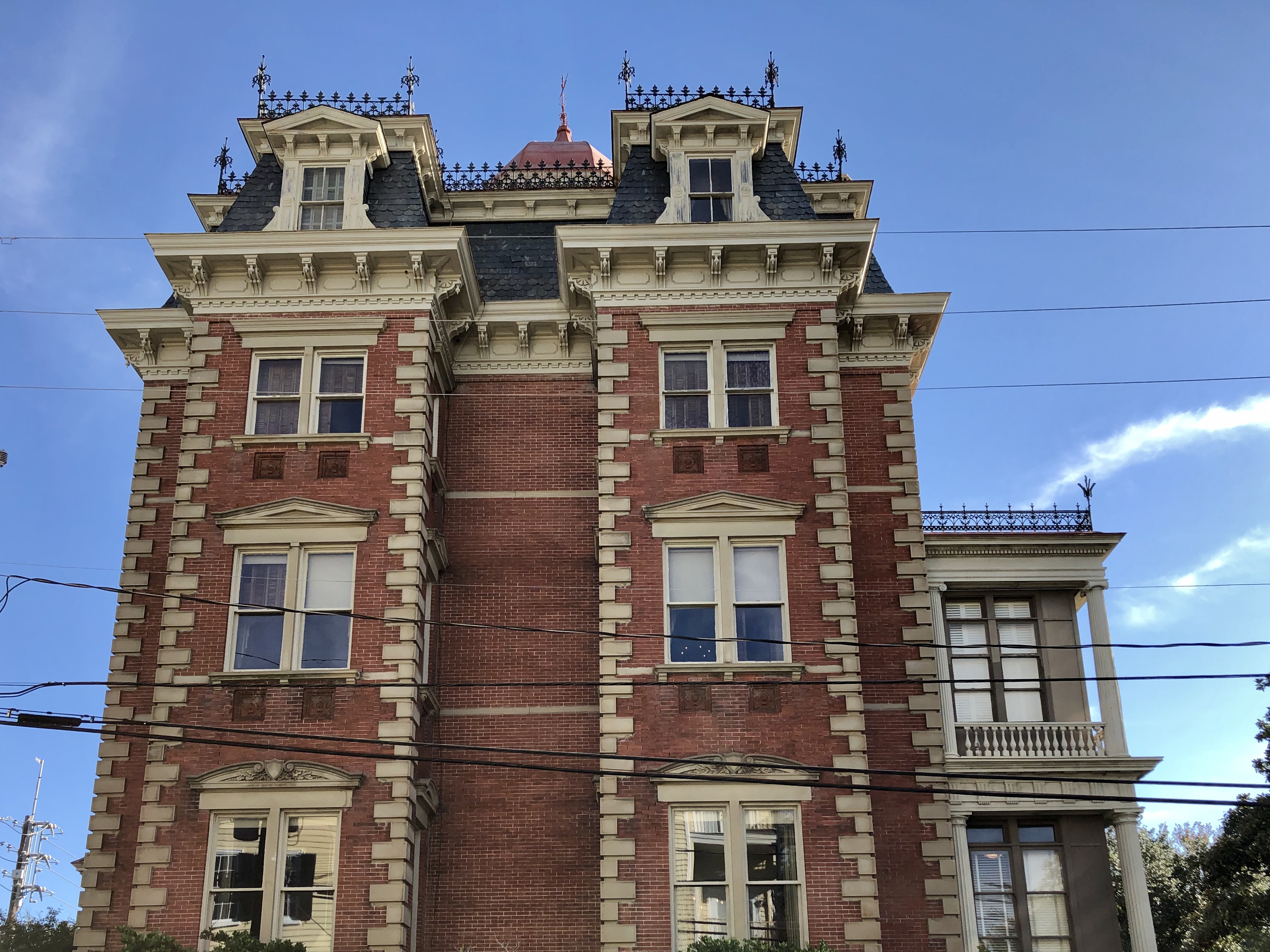 Wentworth Mansion